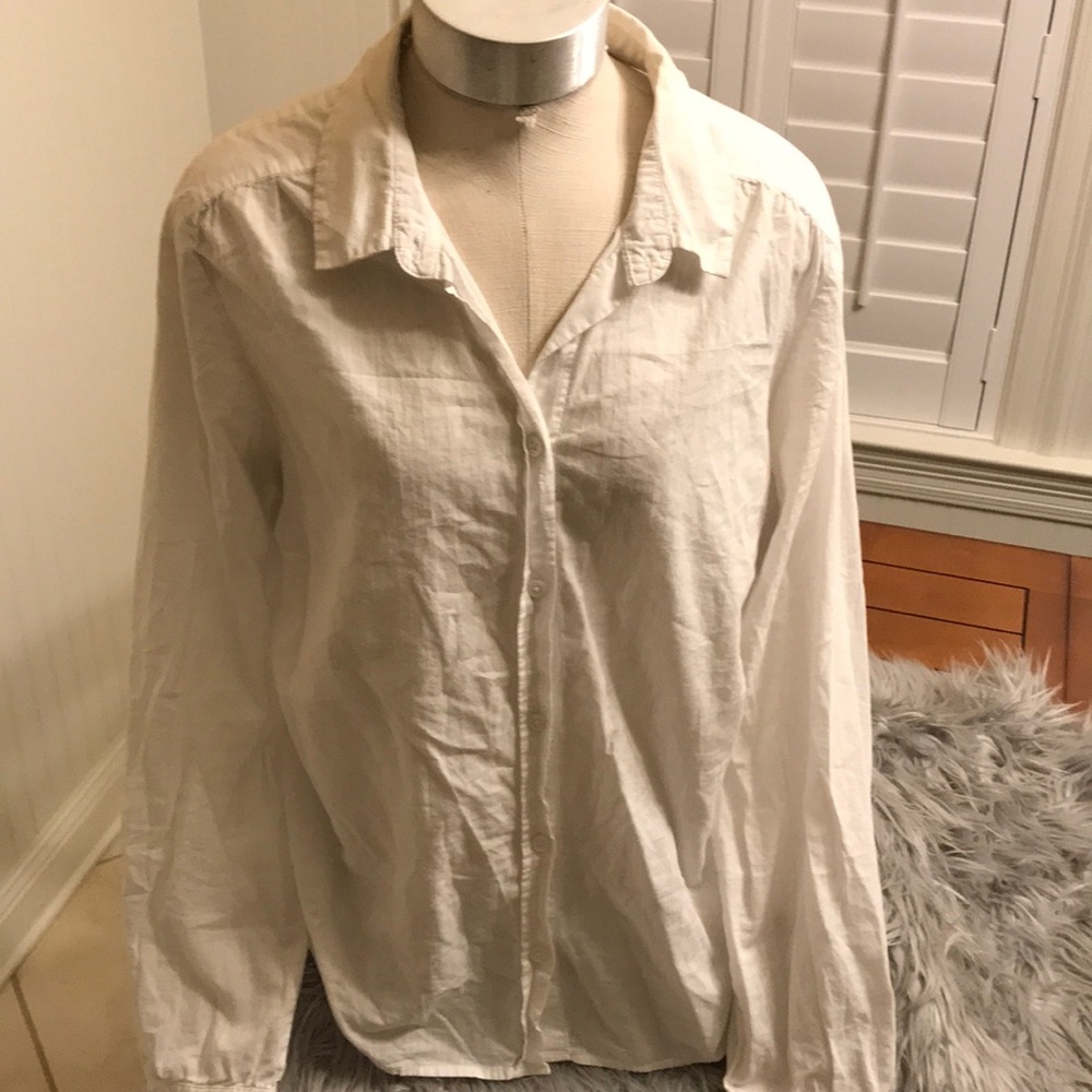 Button up top - Picture 2 of 5